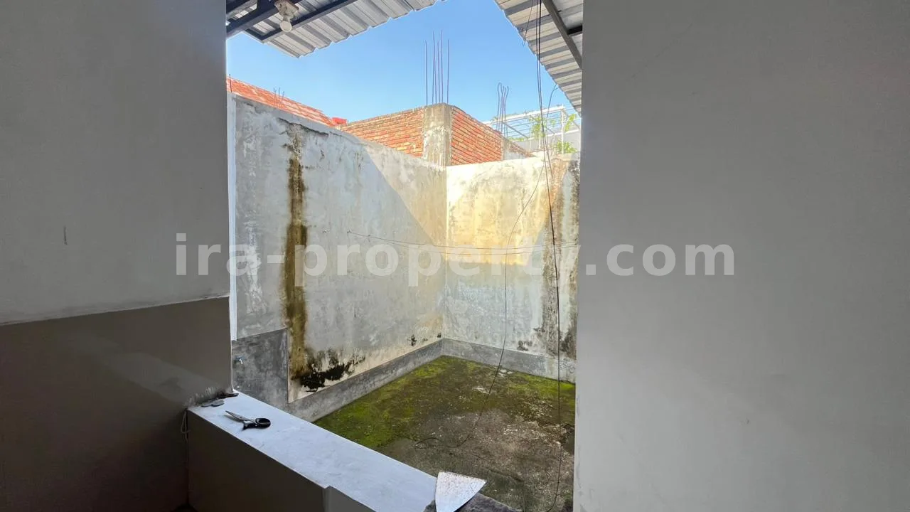 Rumah · Kota Mataram · foto 5 dari 9 Rumah Dijual di Kompleks Perumahan Royal Mataram - 1002 - 5
