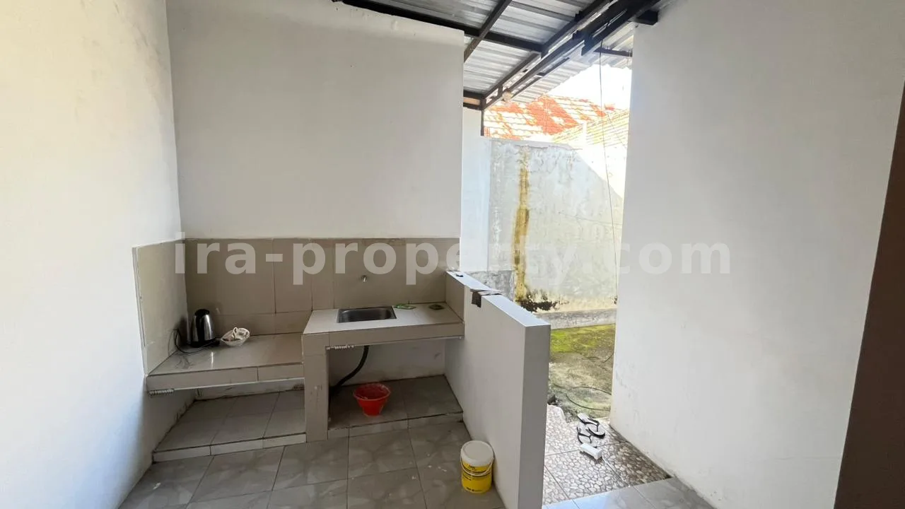 Rumah Dijual di Kompleks Perumahan Royal Mataram - 1002 - 8