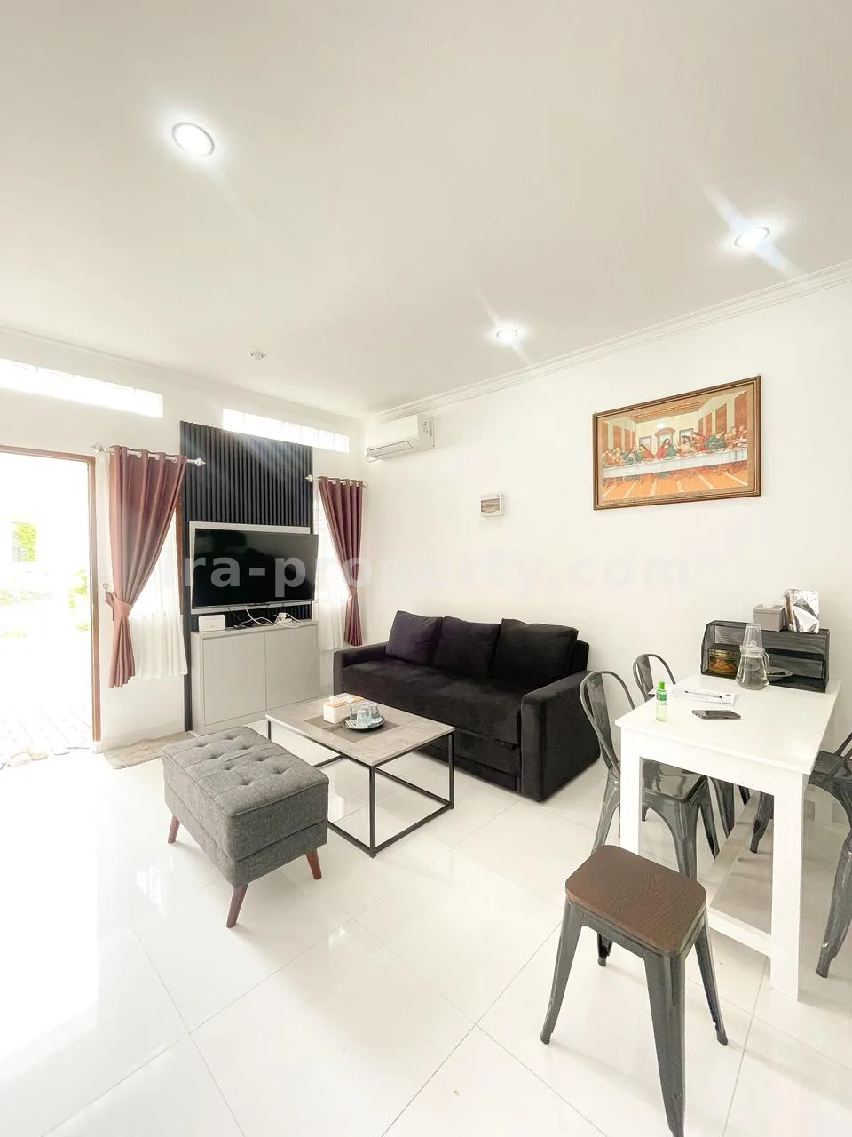 Rumah Minimalis Modern di Griya Pesona Alam, Sayang-Sayang - 1004 - 12