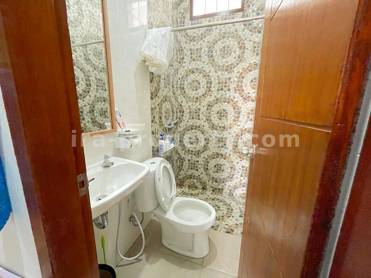 Rumah · Kota Mataram · foto 4 dari 16 Rumah Minimalis Modern di Griya Pesona Alam, Sayang-Sayang - 1004 - 4