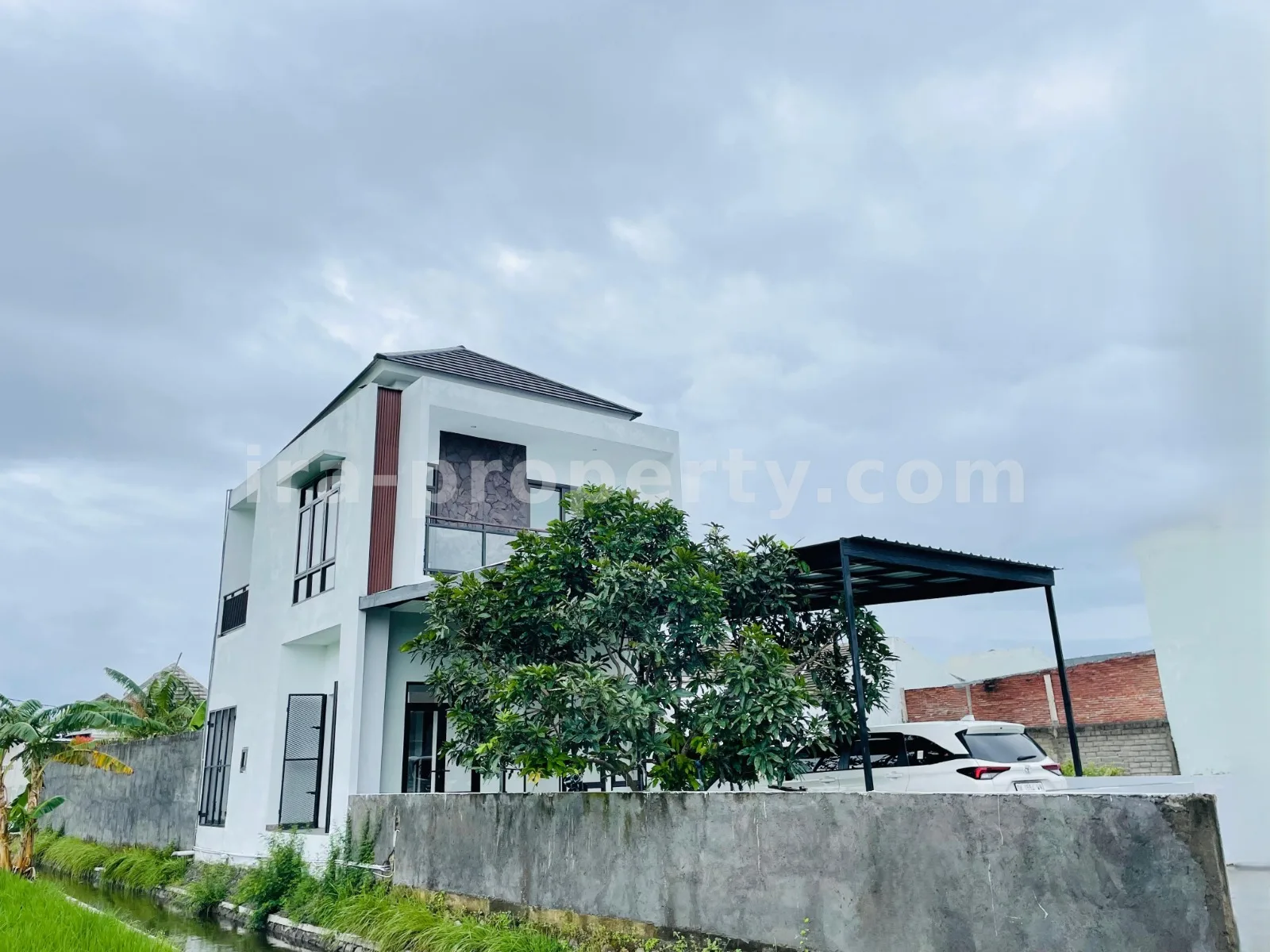 Rumah · Kota Mataram · foto 3 dari 13 Rumah Minimalis Modern di Mataram - 1006 - 3