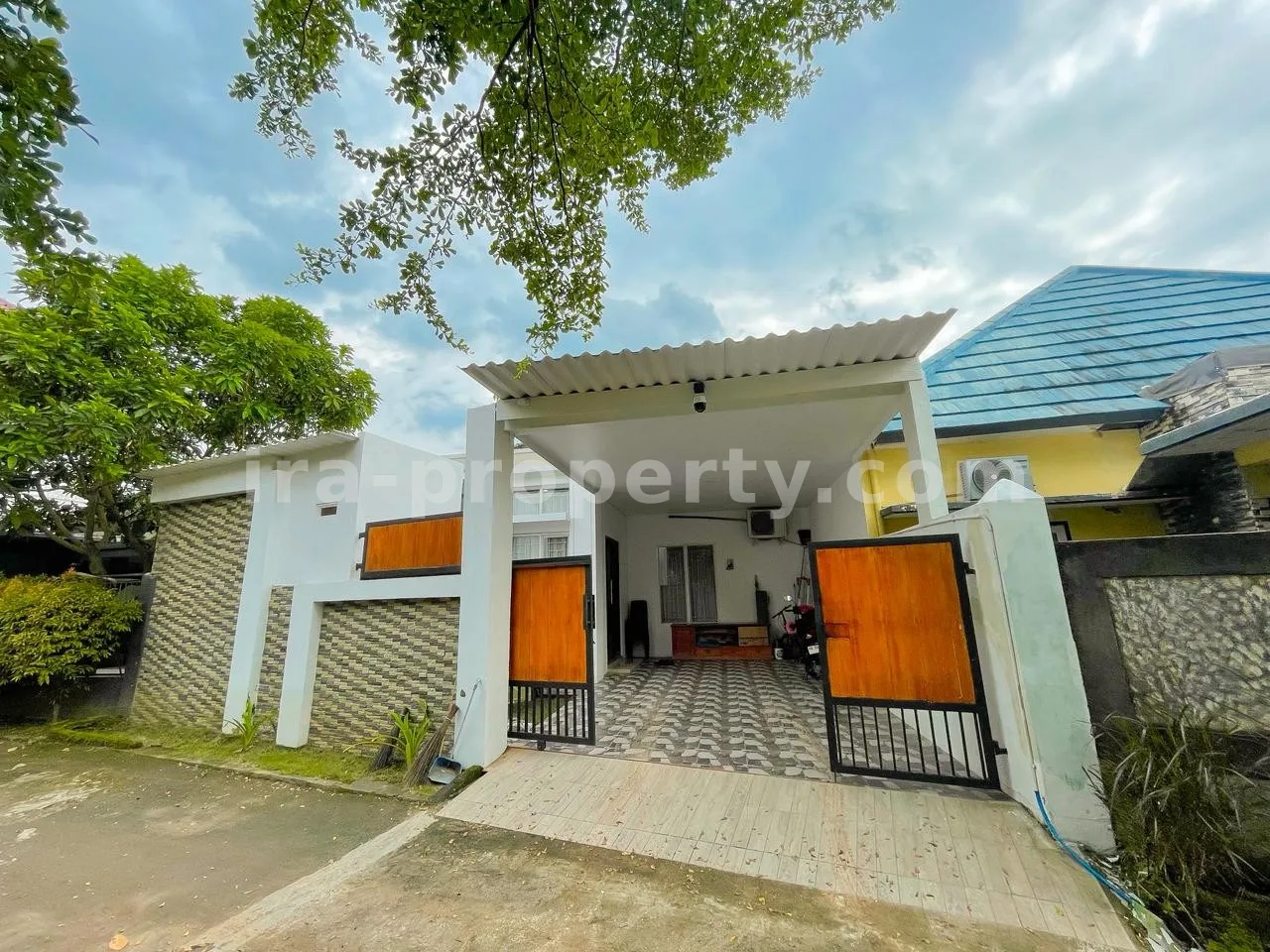 Rumah · Kota Mataram · foto 1 dari 11 Rumah Baru Dijual di Kompleks Perumahan Sayang-Sayang, Mataram - 1003 - 1