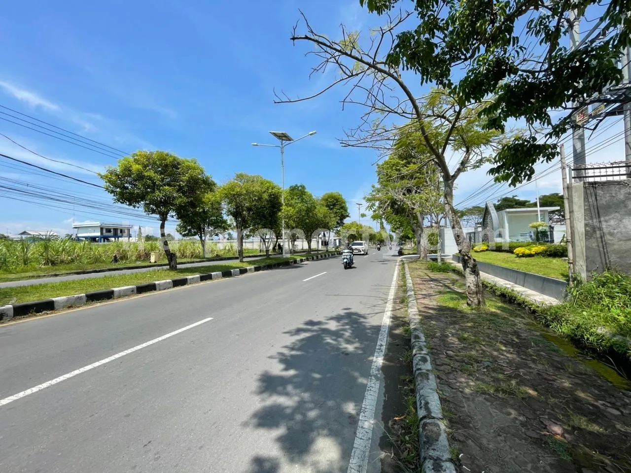 Land · Mataram City · photo 2 of 10 Prime Roadside Land for Sale – Lingkar Selatan, Mataram - 518 - 2