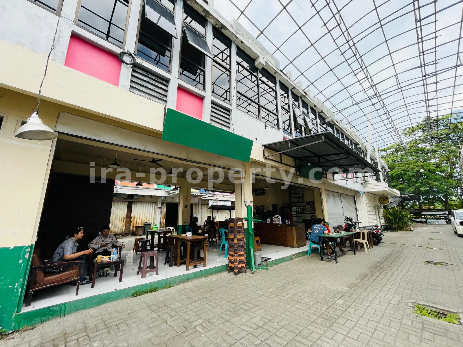 Ruko & Komersial · Kota Mataram · foto 2 dari 12 Ruko 2 Lantai Dijual di Lawata Gomong Square, Mataram - 185 - 2