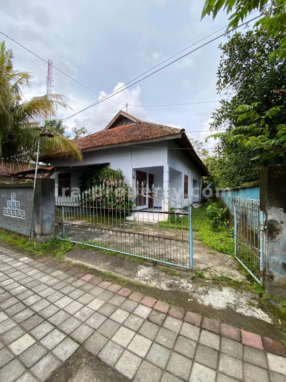 Rumah · Kota Mataram · foto 3 dari 16 Rumah Dijual di Pejeruk – Ampenan, Mataram - 1011 - 3