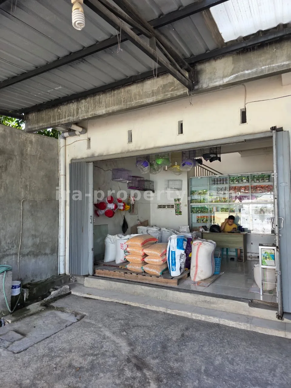 Ruko dan Rumah Dijual di Jalan Utama Ampenan, Mataram - 1010 - 7