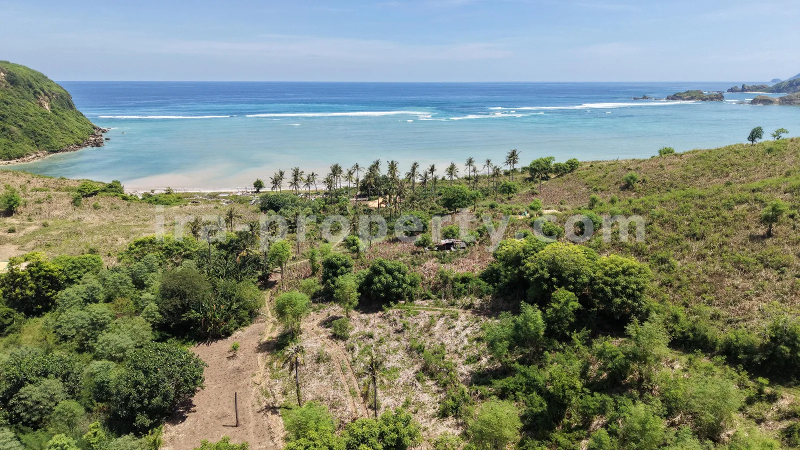Tanah · Kuta Mandalika · foto 1 dari 14 Kekayaan 5-Hektar Pantai Hadir Dekat Tanjung Aan – Lokasi Pengembangan Resort Unggulan - 552 - 1
