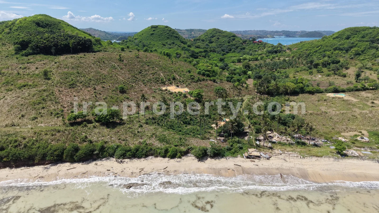 Tanah · Kuta Mandalika · foto 3 dari 14 Kekayaan 5-Hektar Pantai Hadir Dekat Tanjung Aan – Lokasi Pengembangan Resort Unggulan - 552 - 3