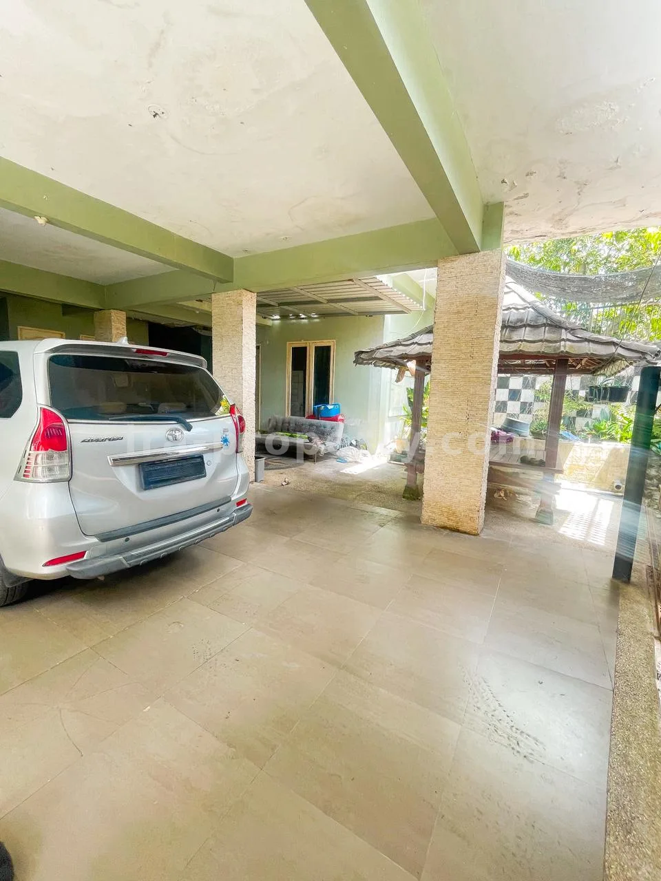 Rumah · Kota Mataram · foto 3 dari 10 Rumah Pojok Masif untuk Dijual di Pejarakan, Mataram - 1015 - 3