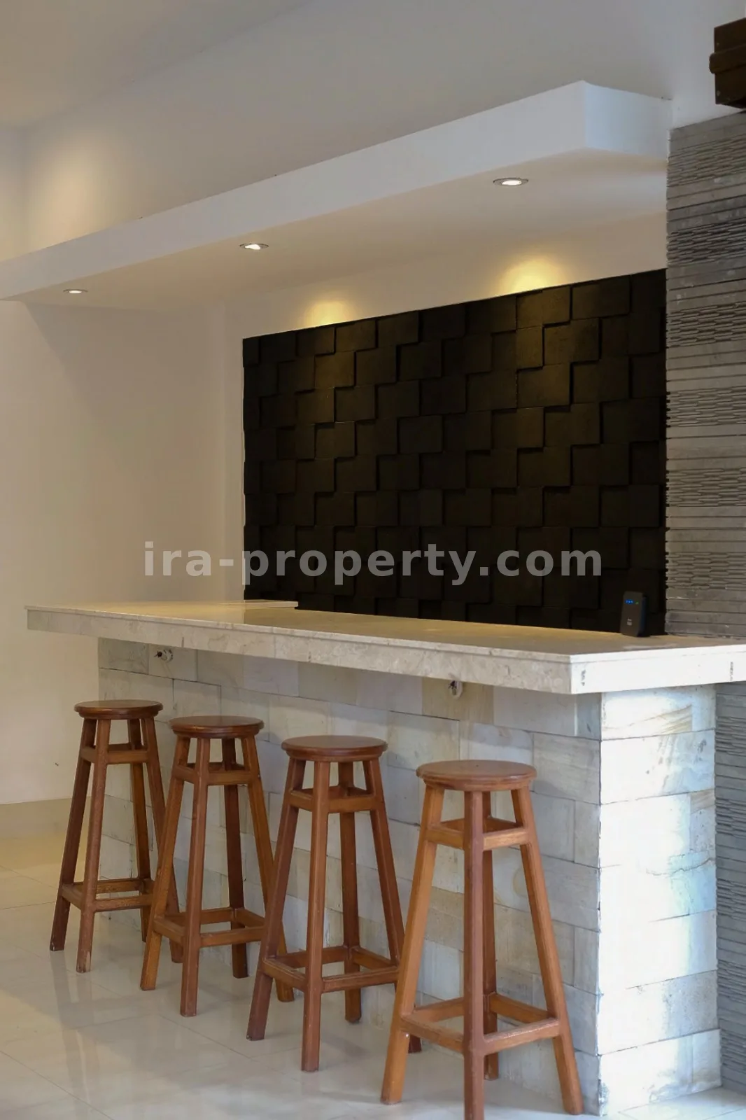 Villa & Hotel · Senggigi · foto 2 dari 9 Villa Minimalis Modern dengan Kolam Renang di Batu Layar - 380 - 2