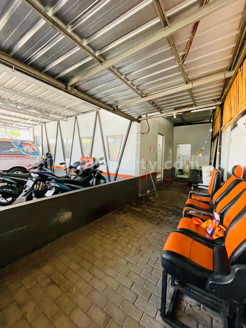 Prime Commercial Property on Jalan Sriwijaya – Near Epicentrum Mall Mataram - 807 - 11