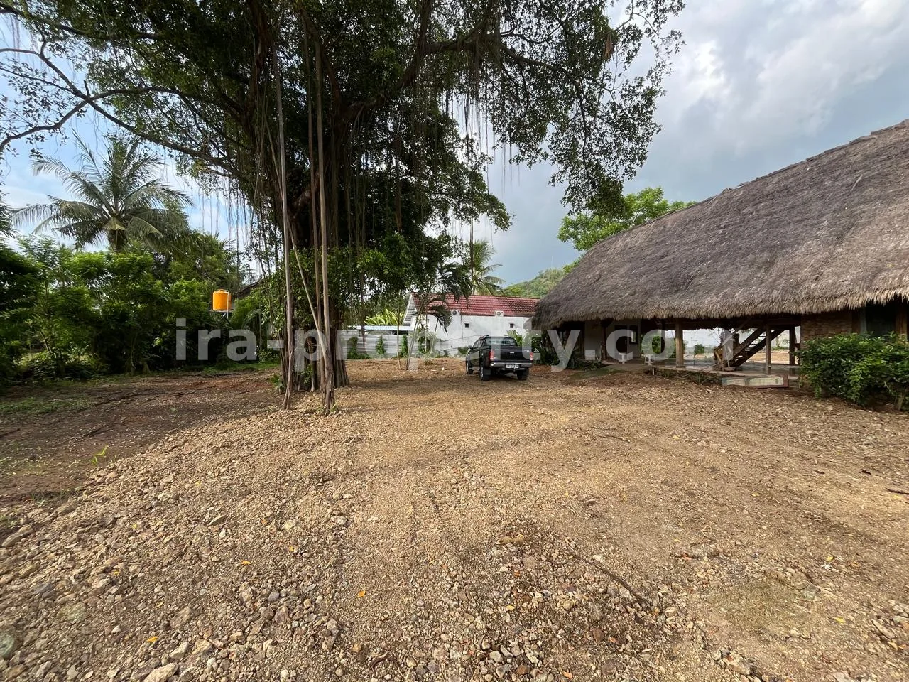 Land · Kuta Mandalika · photo 1 of 13 Prime Investment Land in Central Kuta Mandalika - 542 - 1