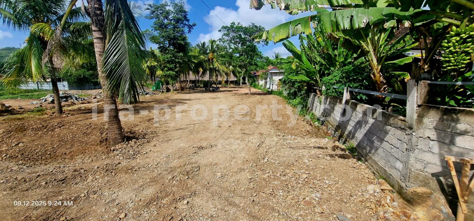 Land · Kuta Mandalika · photo 2 of 13 Prime Investment Land in Central Kuta Mandalika - 542 - 2