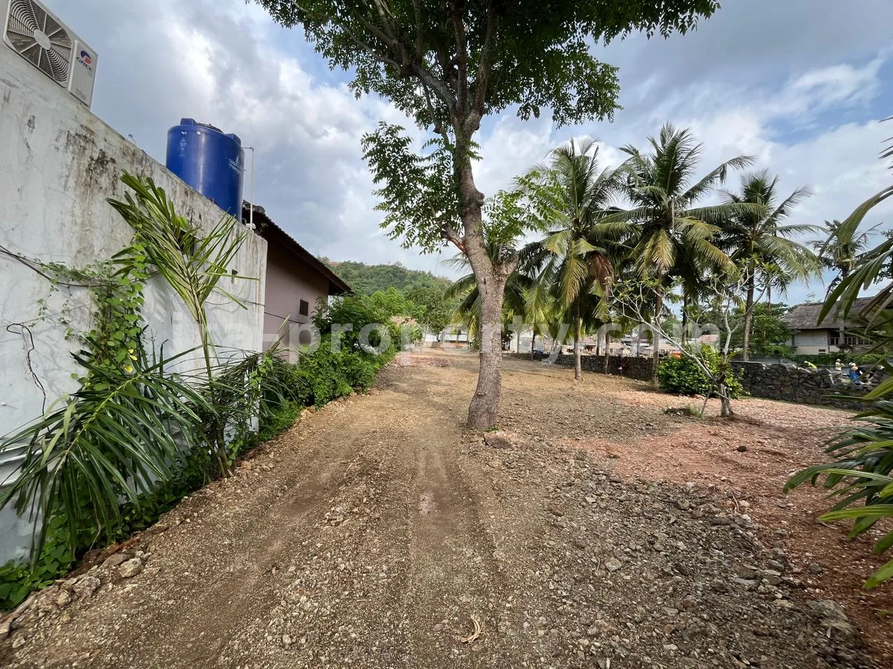 Land · Kuta Mandalika · photo 5 of 13 Prime Investment Land in Central Kuta Mandalika - 542 - 5