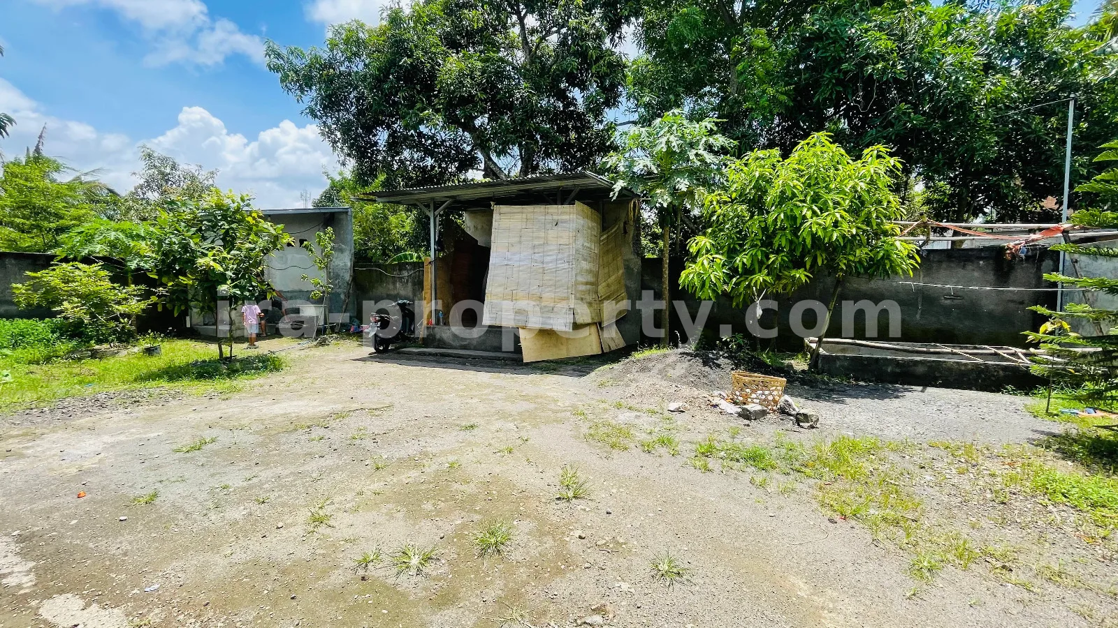 Land · Mataram City · photo 3 of 10 Ready to Build Land for Sale in Bertais – Near Bertais Market, Mataram - 520 - 3