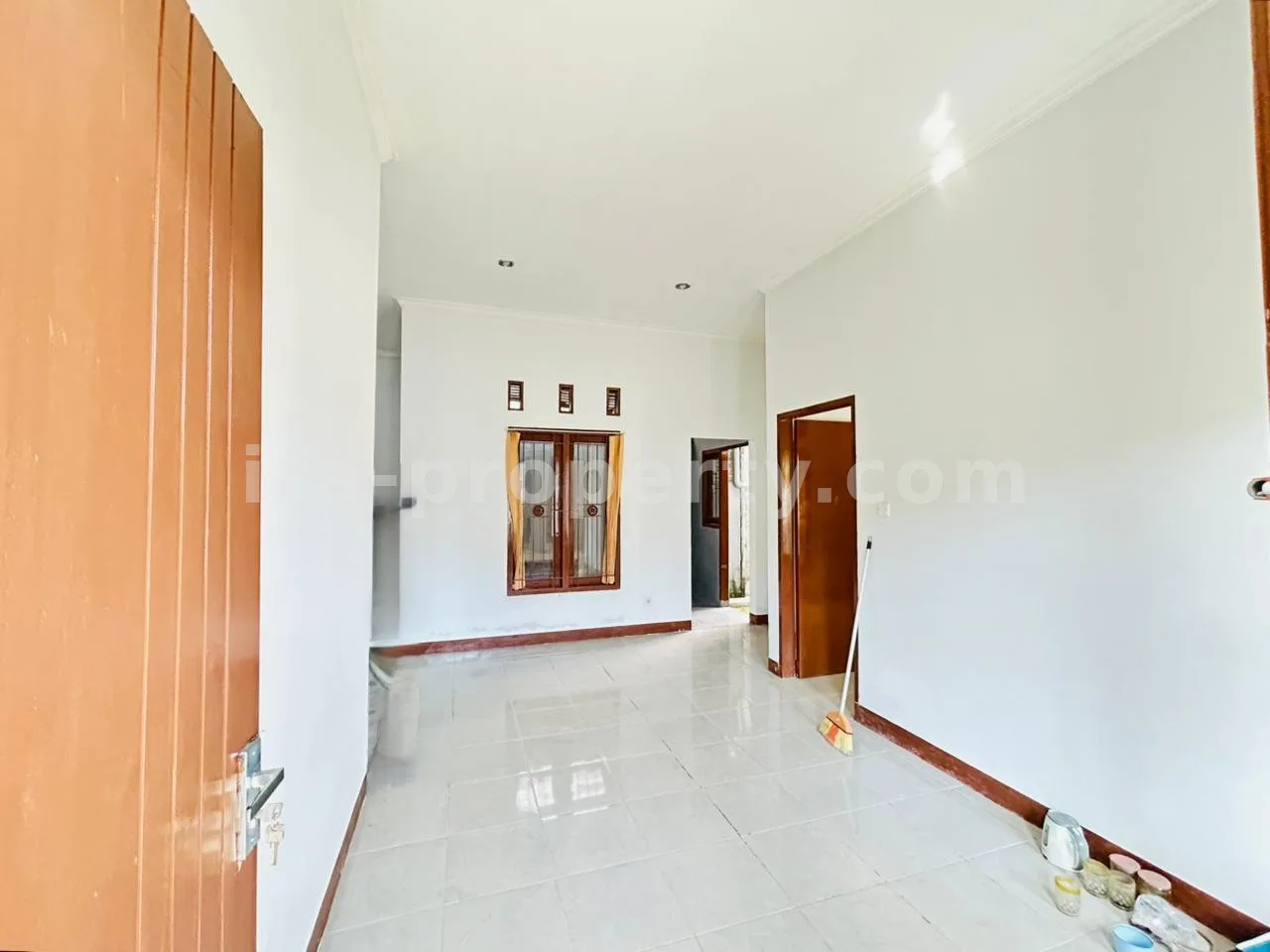 Rumah · Kota Mataram · foto 5 dari 14 Rumah Keluarga Baru Direnovasi Dekat Jalan Adisucipto, Mataram - 1023 - 5