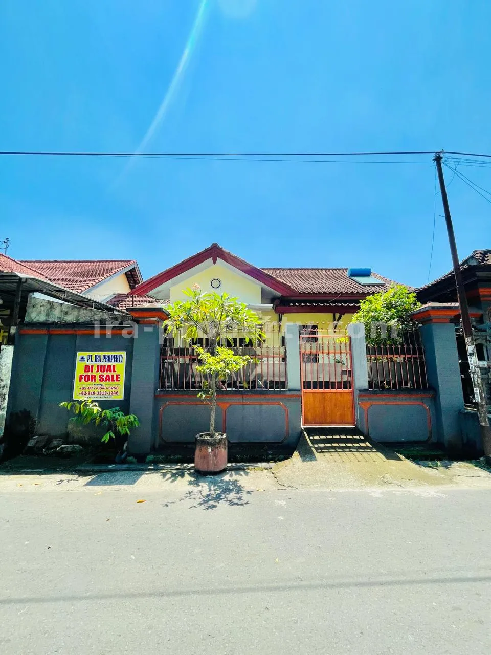 Rumah · Kota Mataram · foto 1 dari 3 Rumah Mewah di Taman Indah, Depan Lombok Epicentrum Mall - 1020 - 1