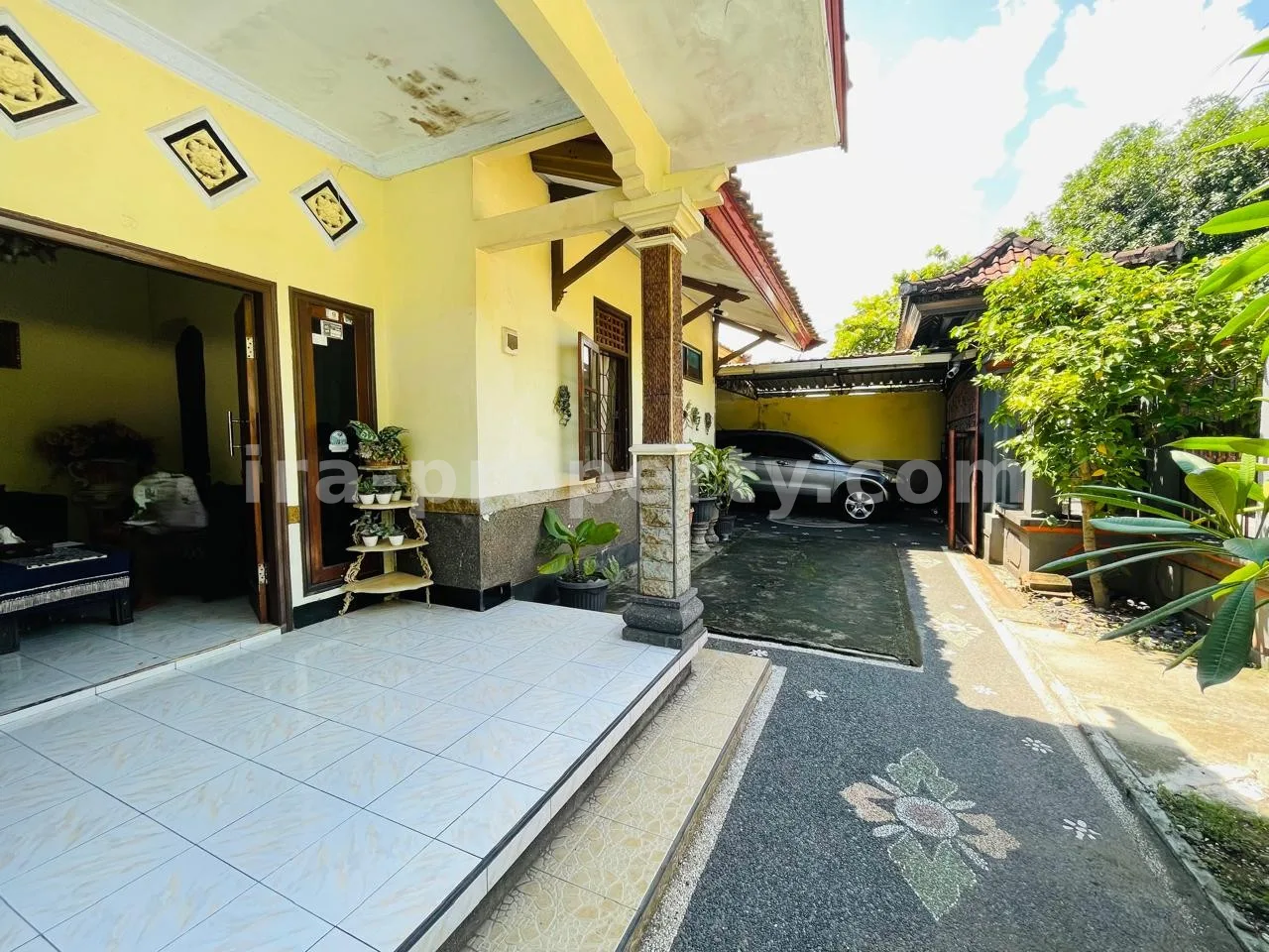 Rumah · Kota Mataram · foto 2 dari 3 Rumah Mewah di Taman Indah, Depan Lombok Epicentrum Mall - 1020 - 2