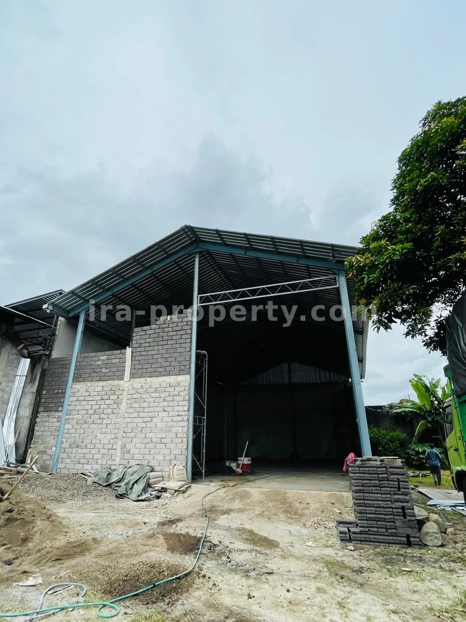 Ruko & Komersial · Kota Mataram · foto 4 dari 7 Unit Gudang Tunggal Strategis untuk Sewa – Perbatasan Bisnis Cakranegara-Sweta - 81 - 4