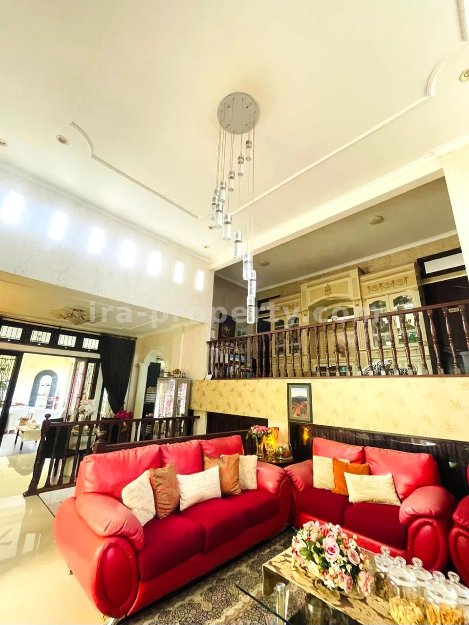 Mansion Mewah 7 Kamar dengan Kolam Renang di Mataram - 1016 - 15