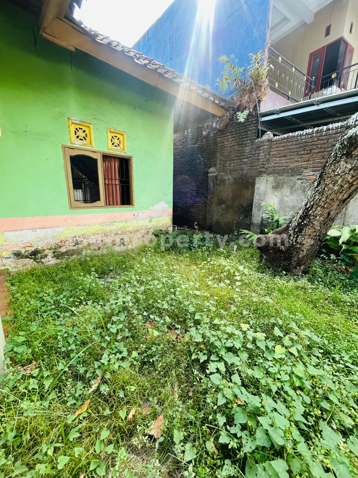 Rumah · Kota Mataram · foto 2 dari 8 Rumah untuk Dijual di Jempong, Mataram – Peluang Investasi Asrama Terbaik - 1027 - 2