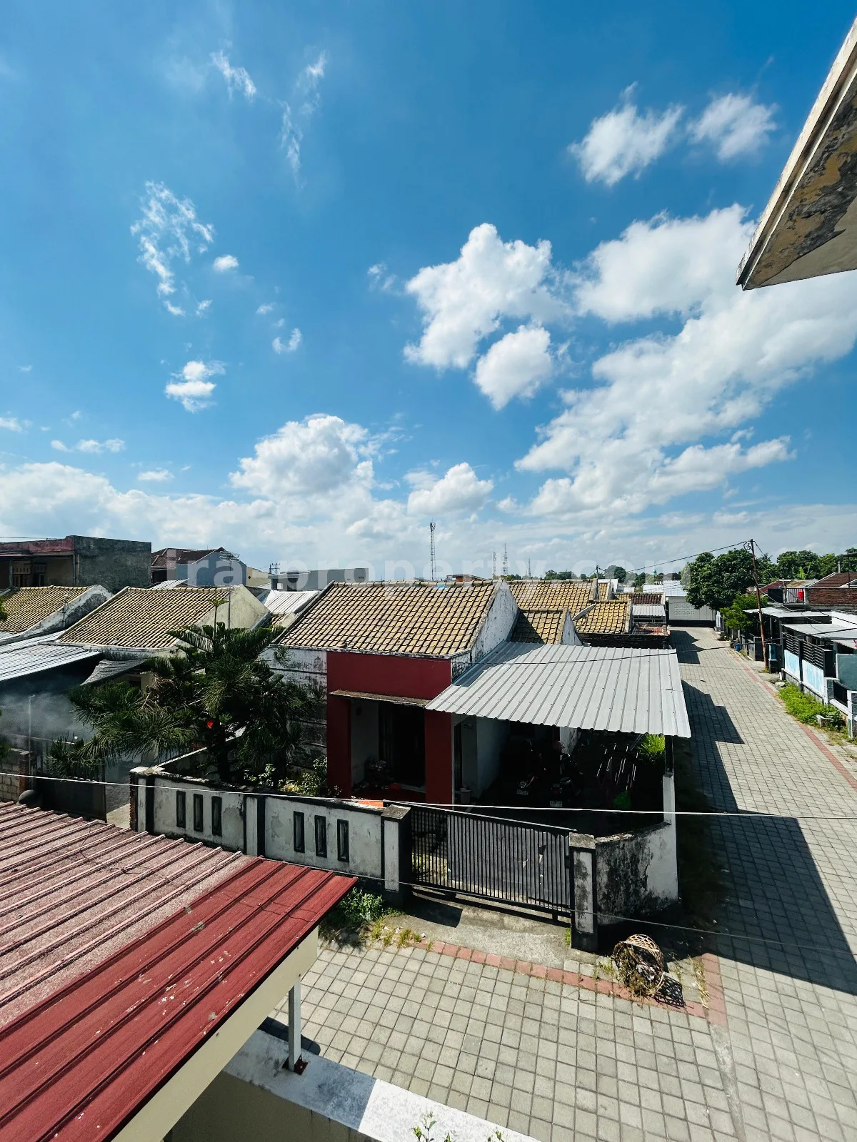 Rumah · Kota Mataram · foto 3 dari 10 Rumah Keluarga 2 Lantai 3 Kamar di Perumnas Ampenan, Mataram - 1026 - 3