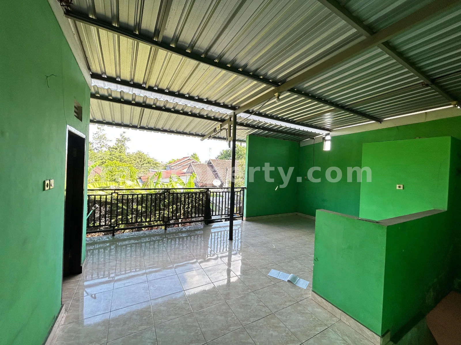 Shophouse & Commercial · Mataram City · photo 3 of 12 2-Storey Shophouse for Sale Near Lotte Mart, Abian Tubuh, Mataram - 188 - 3