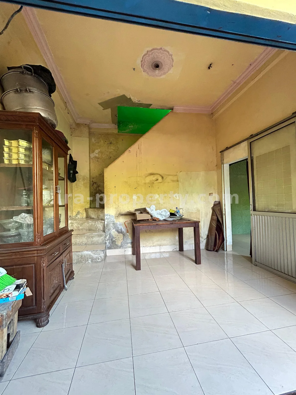 Shophouse & Commercial · Mataram City · photo 5 of 12 2-Storey Shophouse for Sale Near Lotte Mart, Abian Tubuh, Mataram - 188 - 5