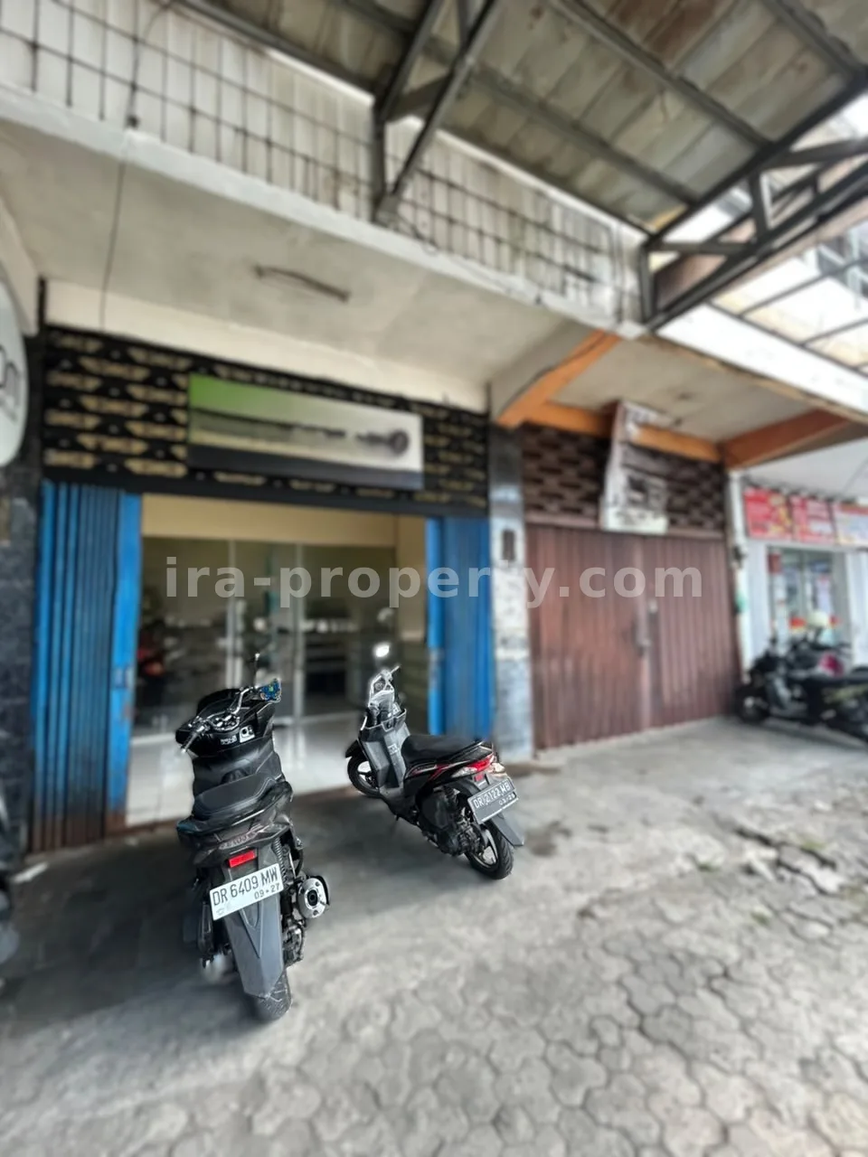 Ruko & Komersial · Kota Mataram · foto 3 dari 9 3 Rumah Dagang untuk Dijual Dekat Museum Seruni, Mataram – Peluang Bisnis & Investasi Utama - 190 - 3
