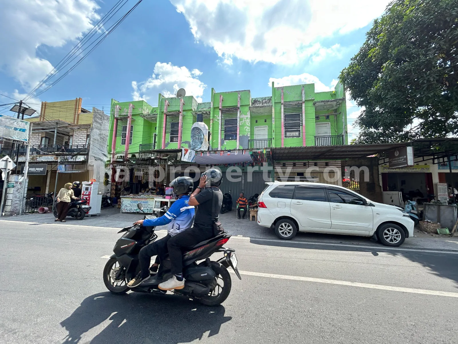Ruko & Komersial · Kota Mataram · foto 1 dari 9 Ruko Terjangkau untuk Dijual Dekat Universitas Mataram – Lokasi Usaha Strategis - 189 - 1