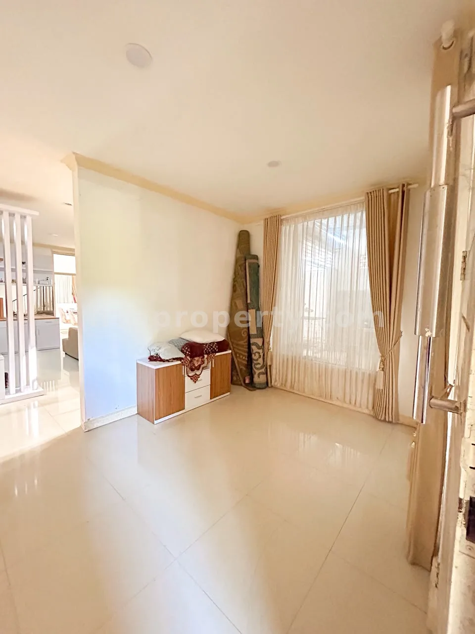 Rumah Hook 2 Lantai Strategis Dekat Jalan Langko, Mataram - 1031 - 8
