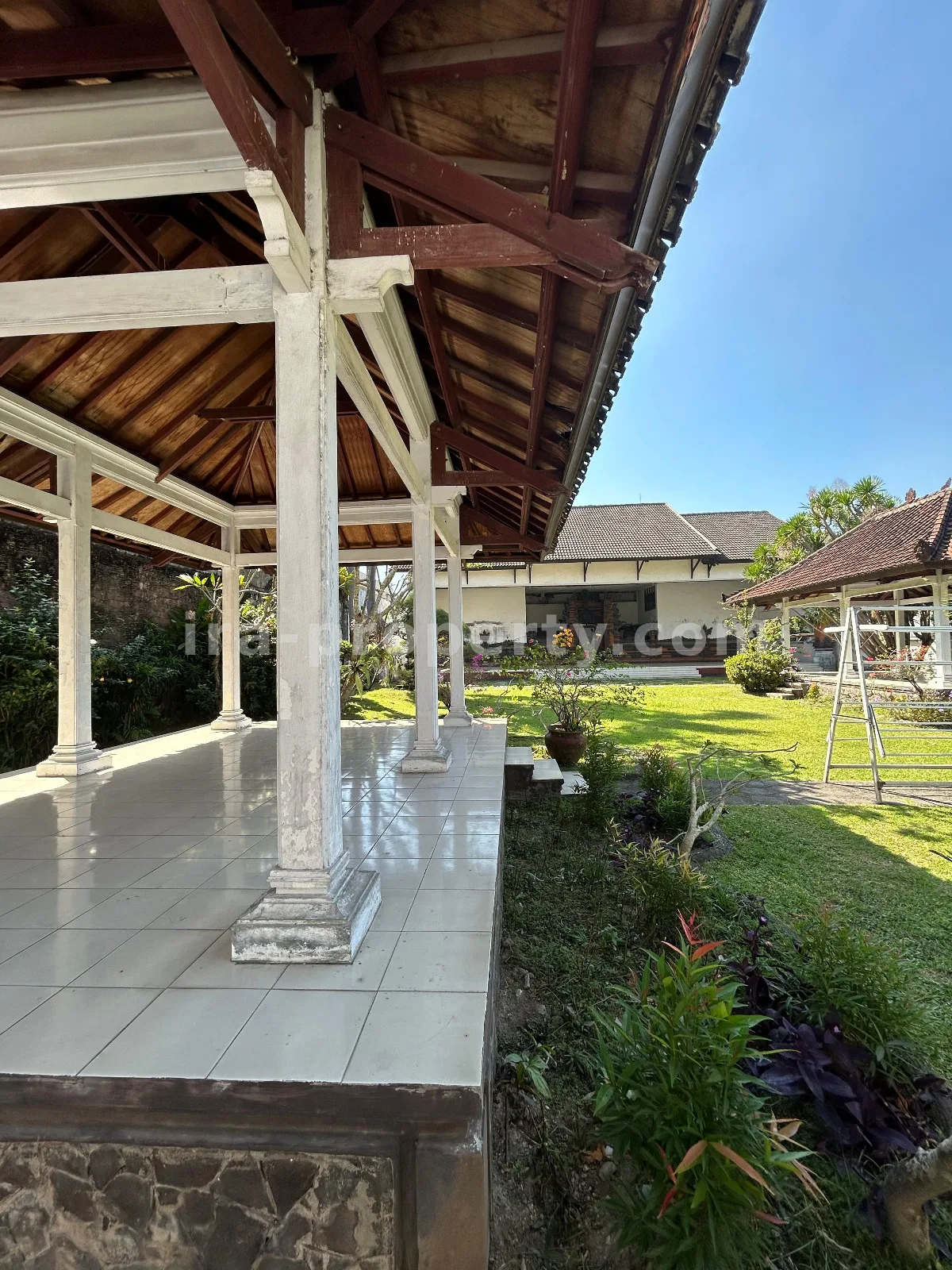 Rumah dan Tanah Premium di Dekat Lombok Epicentrum Mall - 1028 - 9