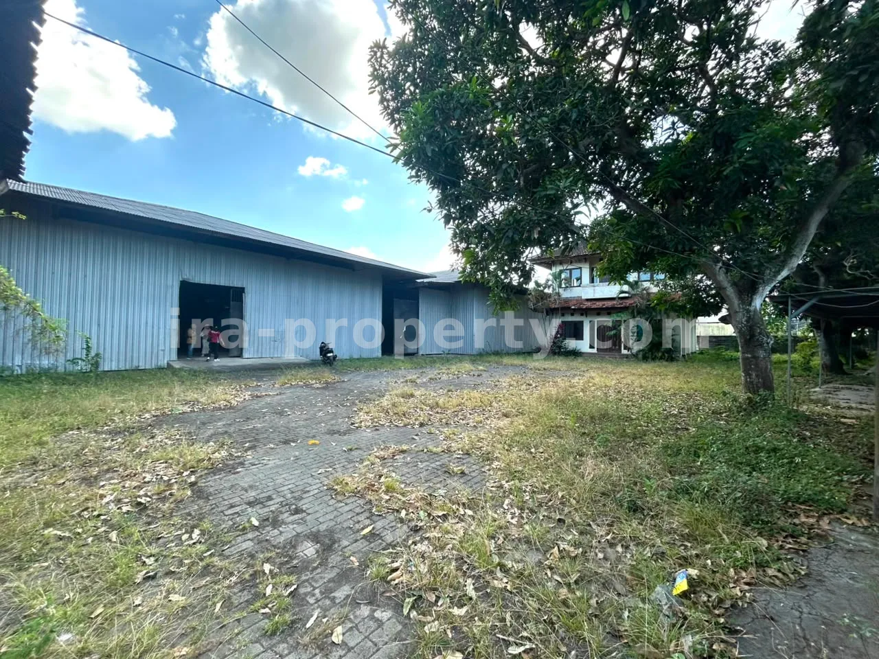 Shophouse & Commercial · Mataram City · photo 4 of 22 Warehouse & Office Complex for Sale in Banyumulek – Strategic Logistics Hub Near Mataram - 82 - 4