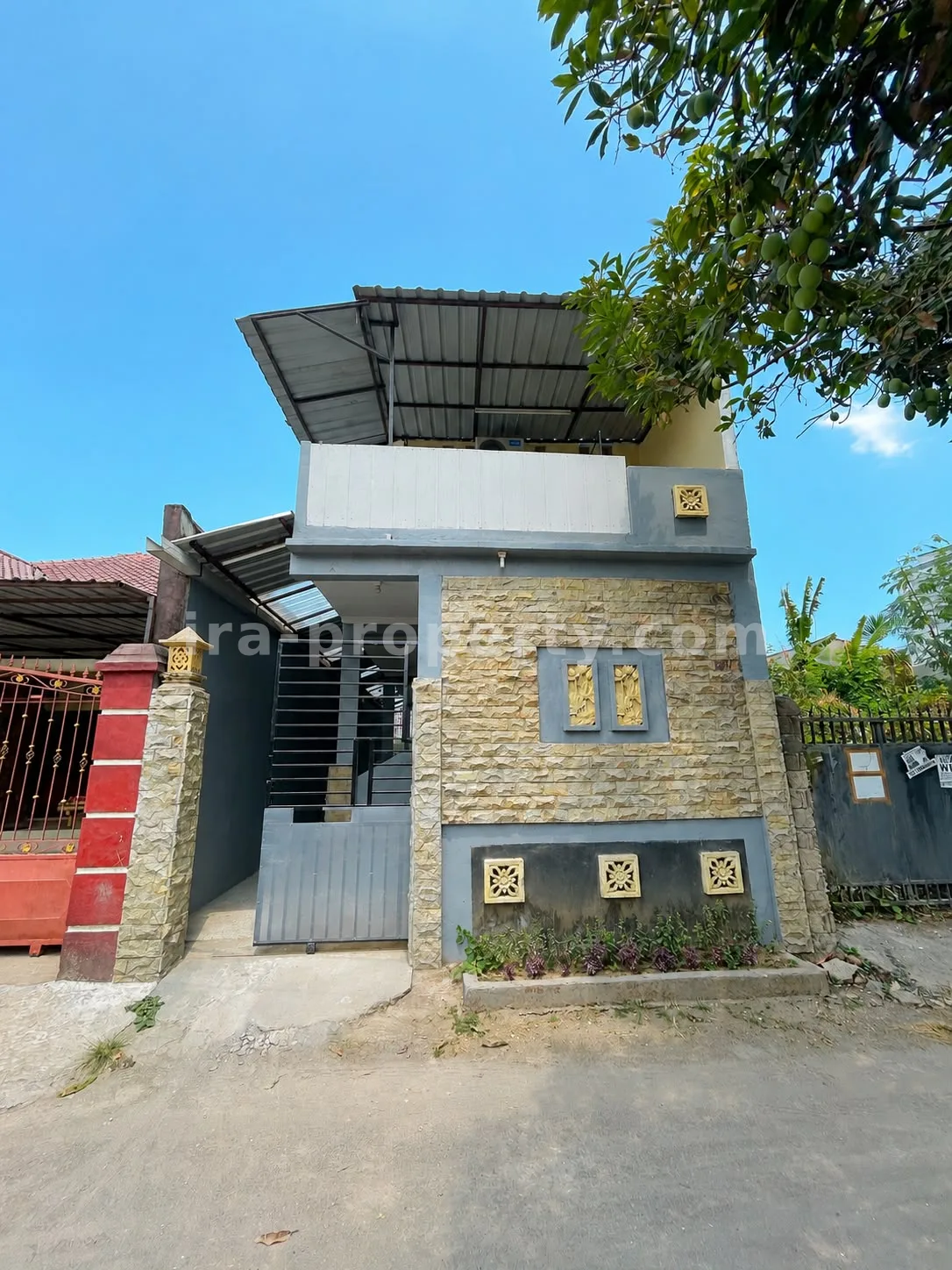 Ruko & Komersial · Senggigi · foto 2 dari 12 Kost 2 Lantai Siap Operasi di Batu Layar Dekat Senggigi - 1037 - 2