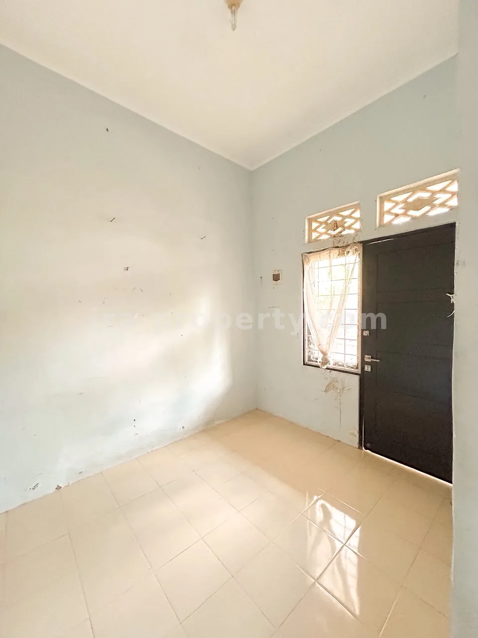 Rumah · Kota Mataram · foto 3 dari 11 Rumah Dijual di Kompleks Blencong Dekat Rembiga, Mataram - 1036 - 3