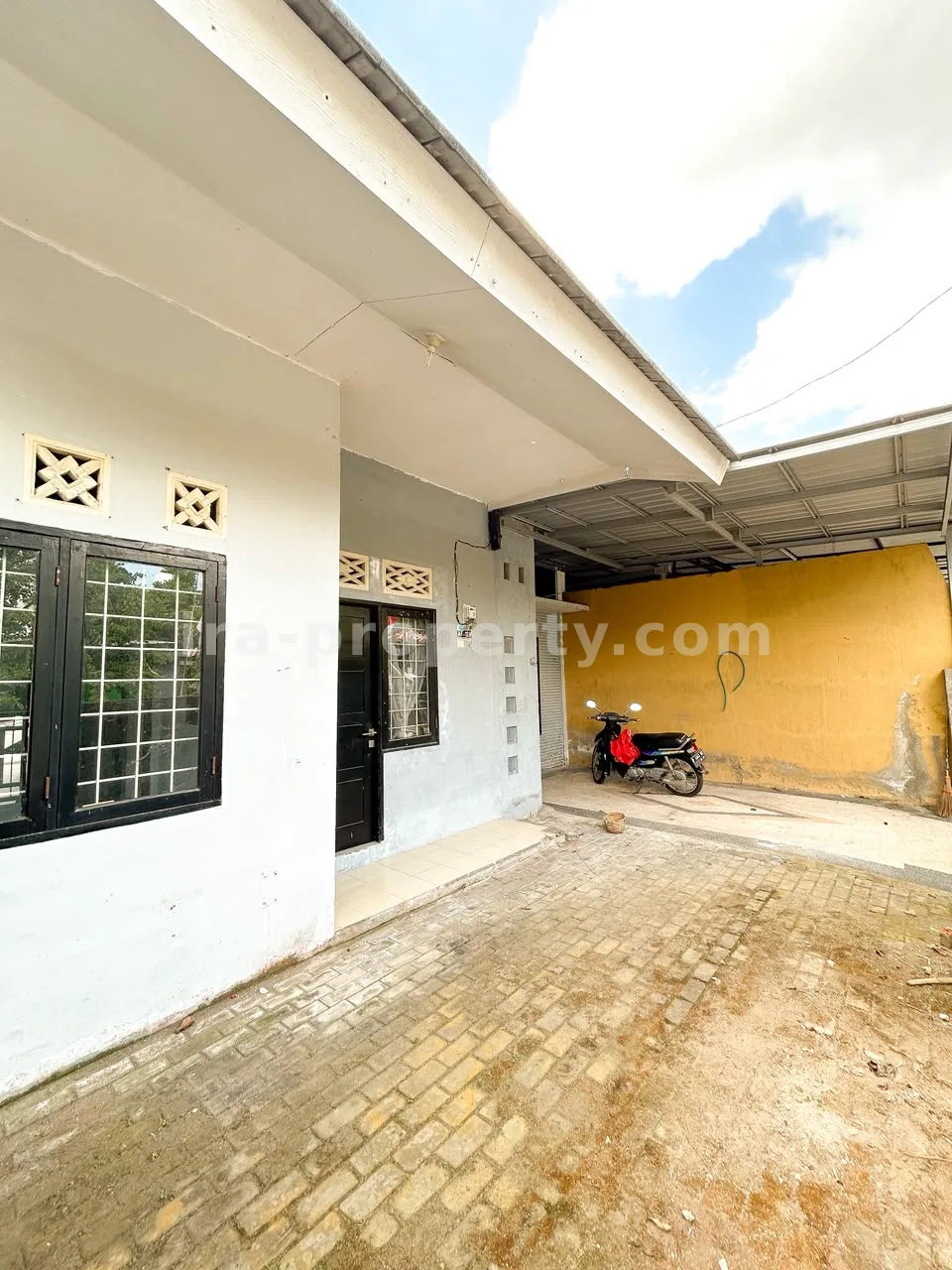 Rumah · Kota Mataram · foto 5 dari 11 Rumah Dijual di Kompleks Blencong Dekat Rembiga, Mataram - 1036 - 5