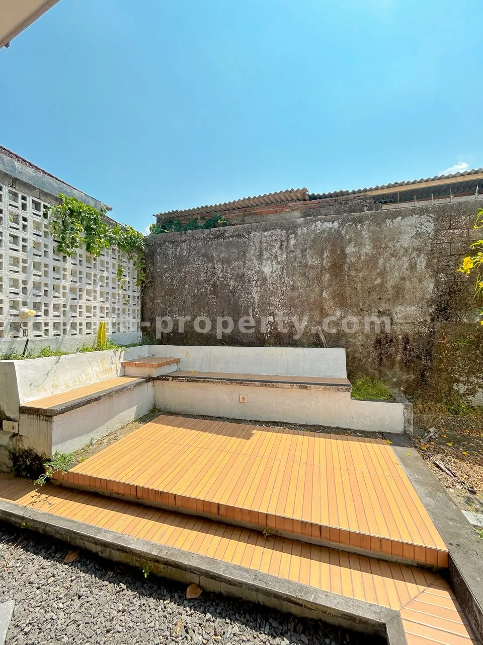 House for Sale in Private Residential Complex Near Rembiga, Mataram - 1038 - 7