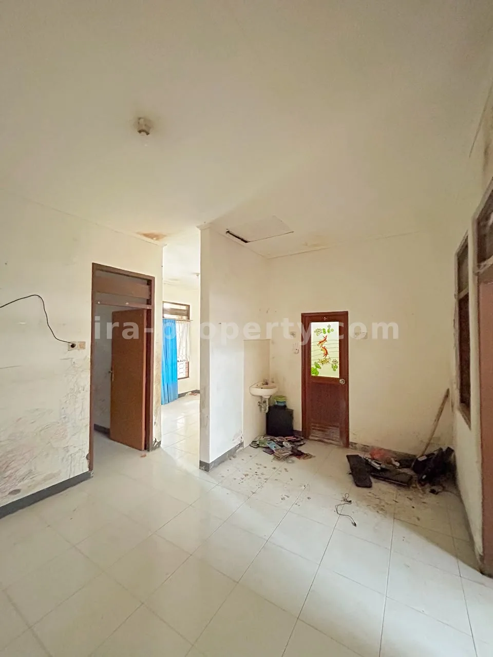Shophouse & Commercial · Mataram City · photo 3 of 15 House with Commercial Space for Sale in Taman Baru, Mataram – Near Epicentrum Mall - 1033 - 3