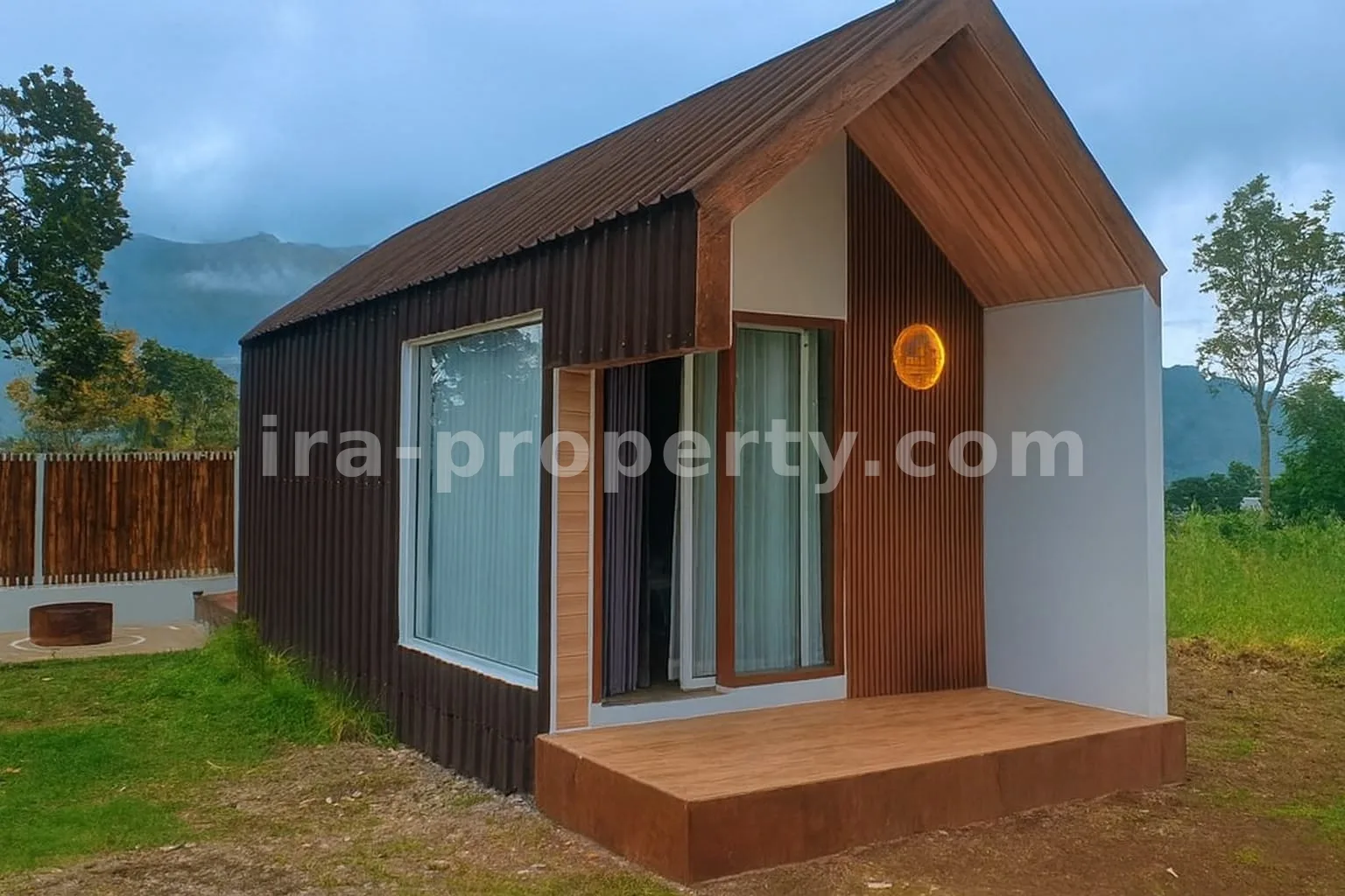 Rumah Modern dengan Pemandangan Gunung Rinjani untuk Dijual di Sembalun