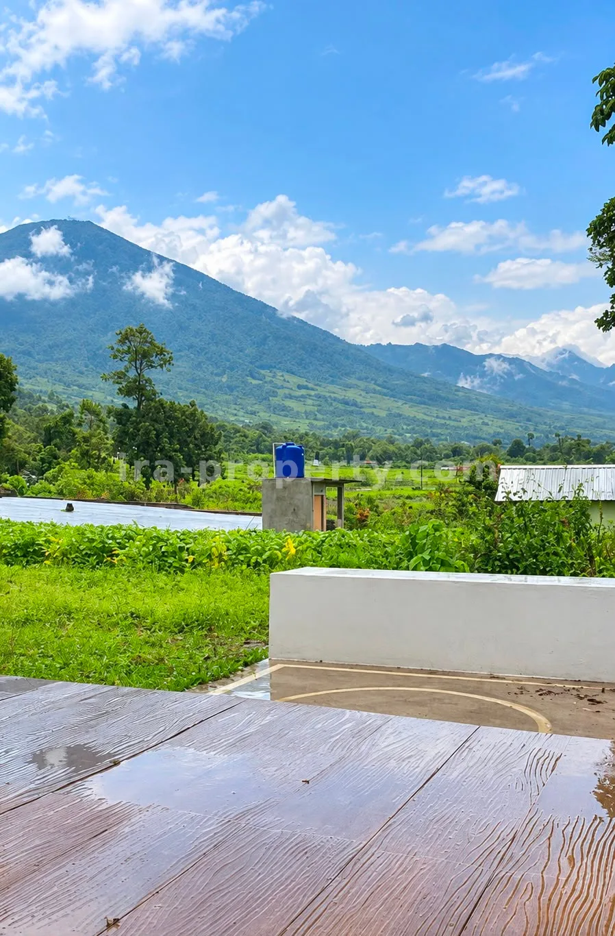 Rumah · Sembalun · foto 3 dari 7 Rumah Modern dengan Pemandangan Gunung Rinjani untuk Dijual di Sembalun - 1043 - 3