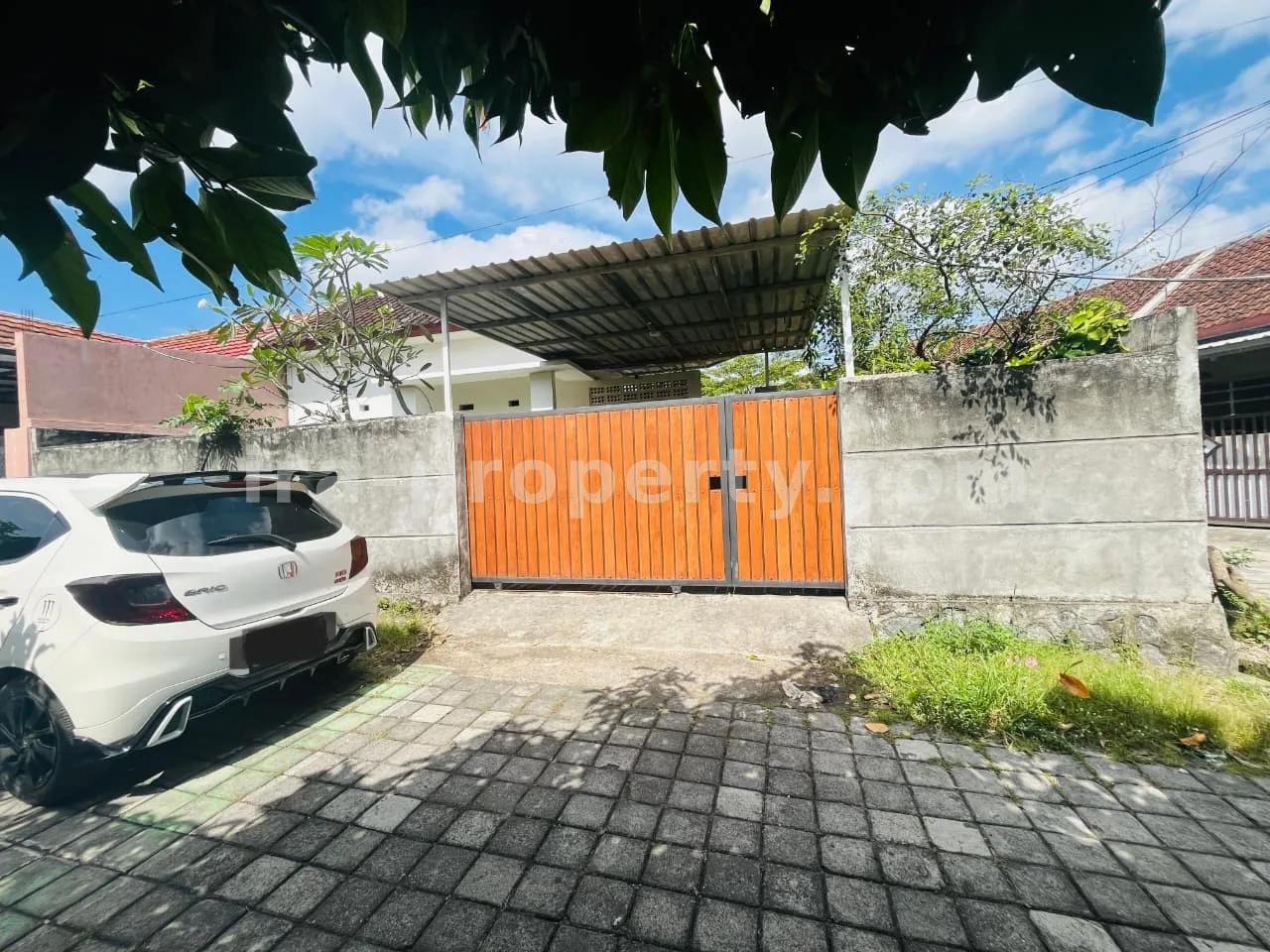 Rumah · Kota Mataram · foto 1 dari 9 Rumah Minimalis Modern Siap Huni di Babakan, Mataram - 1042 - 1