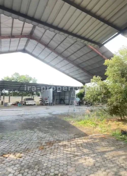 Ruko & Komersial · Kota Mataram · foto 5 dari 16 Showroom, Ruko & Gudang untuk Dijual di Cakranegara, Mataram - 194 - 5
