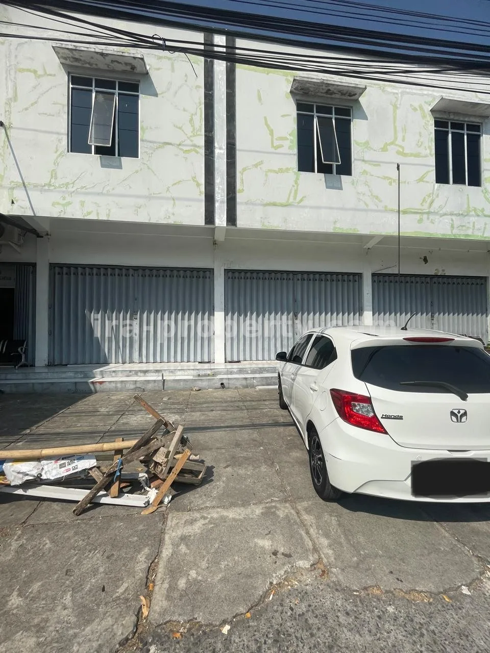 Shophouse & Commercial · Mataram City · photo 1 of 7 Strategic Commercial Shophouse for Sale Near Taman Budaya, Mataram - 192 - 1