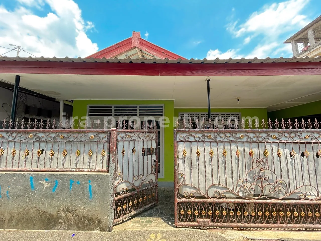 Rumah · Kota Mataram · foto 1 dari 13 Rumah Strategis Dijual di Dasan Agung, Mataram - 1041 - 1